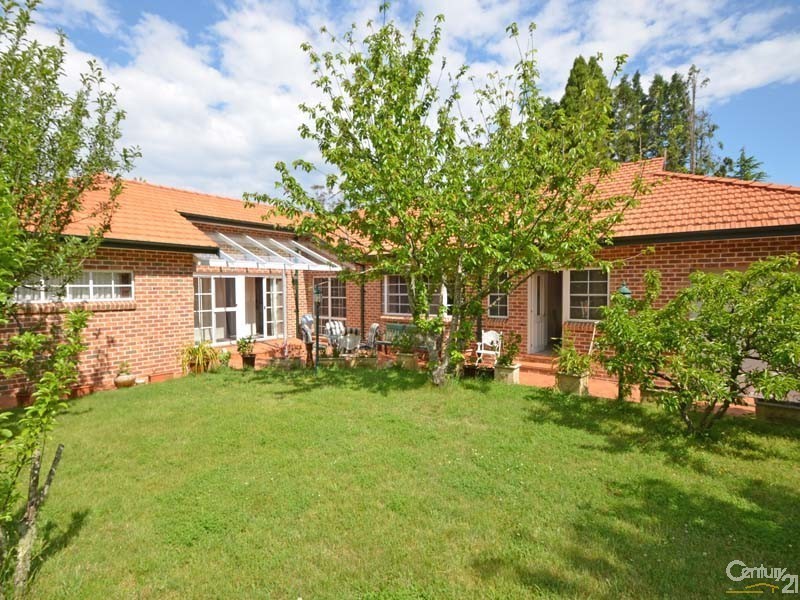 1 Hope Street, Wentworth Falls NSW 2782