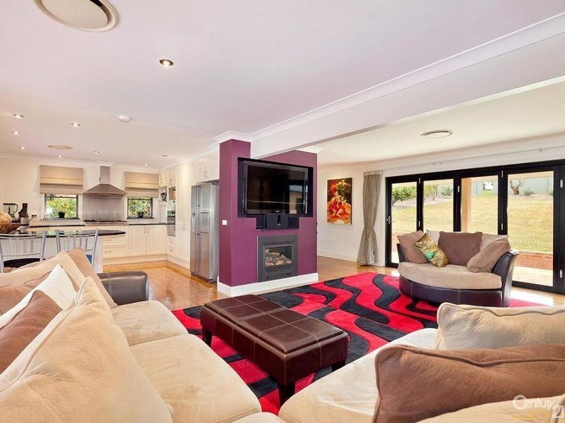 203 Hawkesbury Road, Winmalee NSW 2777