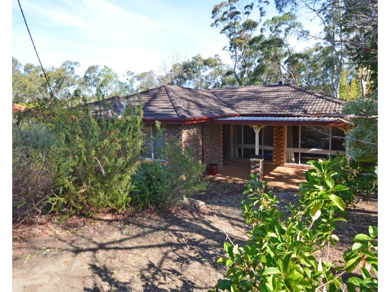 94 Linksview Rd, Springwood NSW 2777