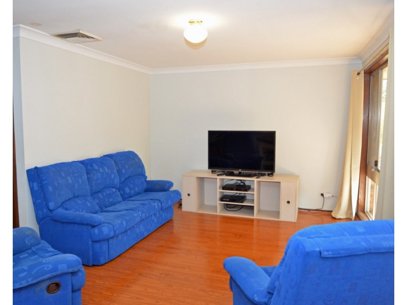 94 Linksview Rd, Springwood NSW 2777