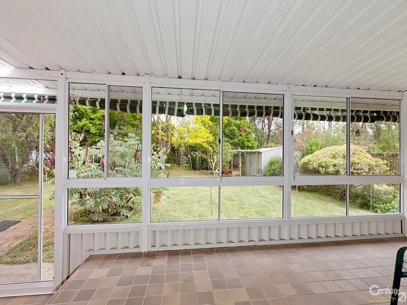 7 Fairway Ave, Springwood NSW 2777