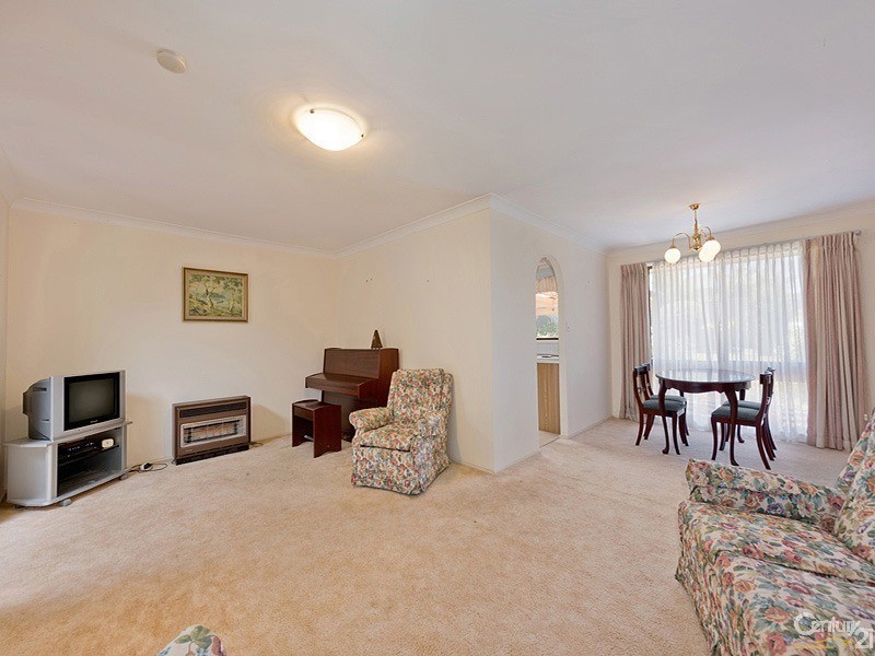 4 Edna Avenue, Springwood NSW 2777