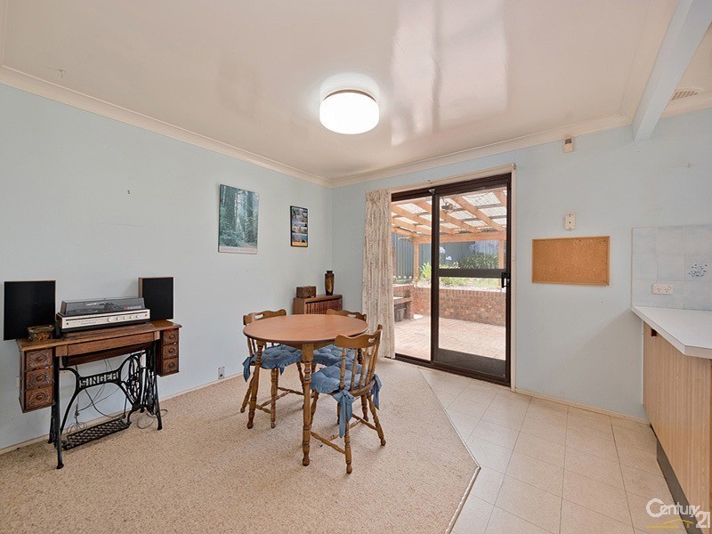 4 Edna Avenue, Springwood NSW 2777