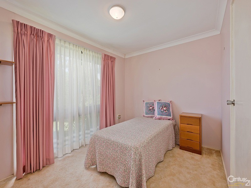 4 Edna Avenue, Springwood NSW 2777