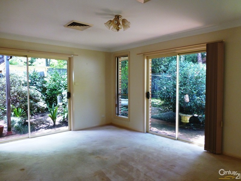 1/9a Bland Rd, Springwood NSW 2777