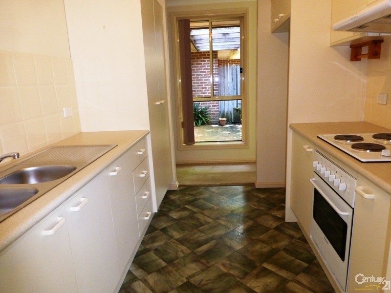 1/9a Bland Rd, Springwood NSW 2777