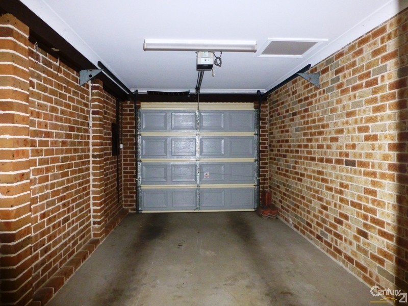 1/9a Bland Rd, Springwood NSW 2777