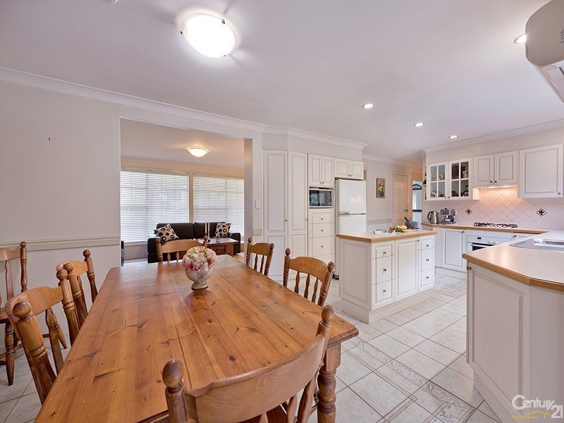 86  Farm Road, Springwood NSW 2777