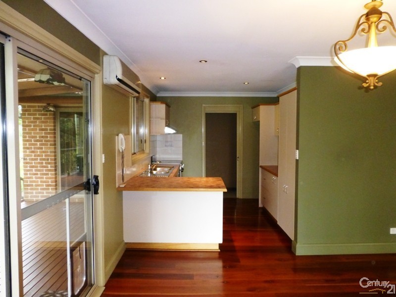 7 Sunny Ridge Rd, Winmalee NSW 2777