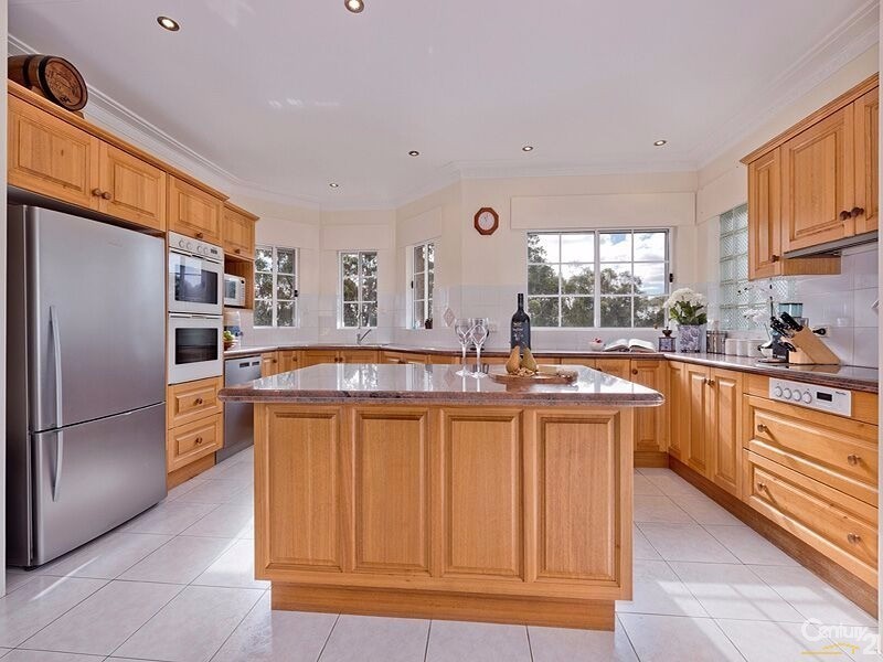 24 Old Bathurst Road, Woodford NSW 2778