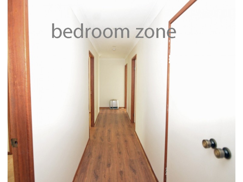 43 Thomson Ave, Springwood NSW 2777