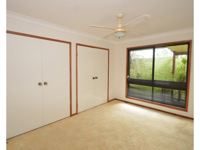 43 Thomson Ave, Springwood NSW 2777