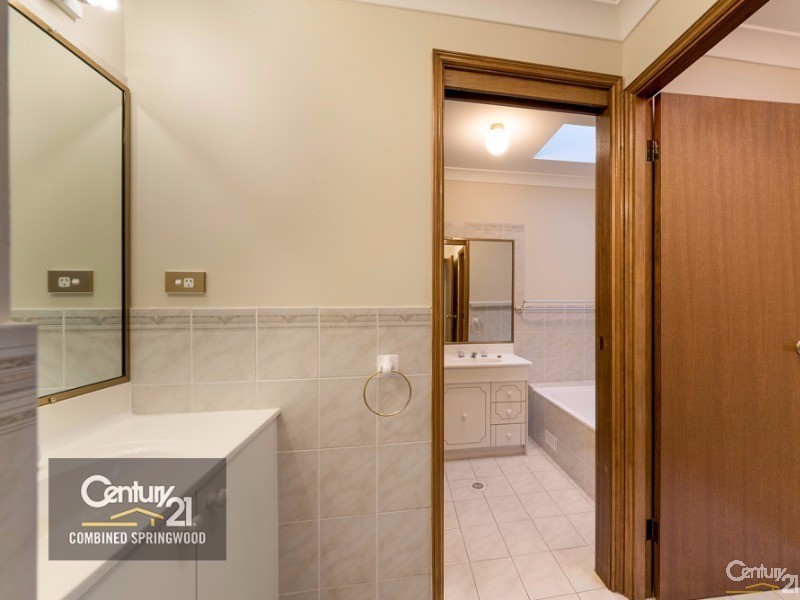 3/1-17  Stypandra Place, Springwood NSW 2777