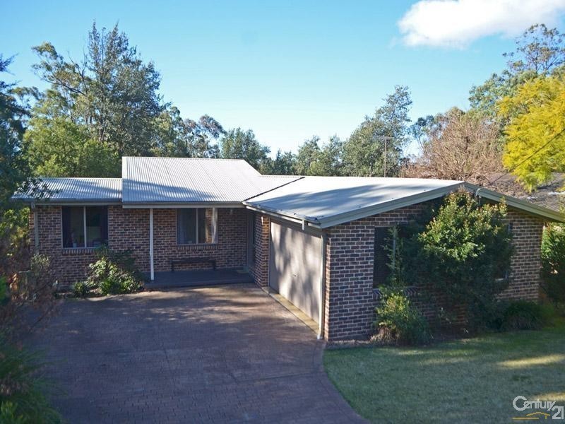 82 Huntley Grange Rd, Springwood NSW 2777