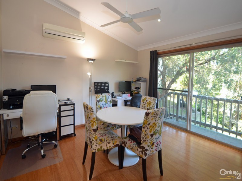 82 Huntley Grange Rd, Springwood NSW 2777