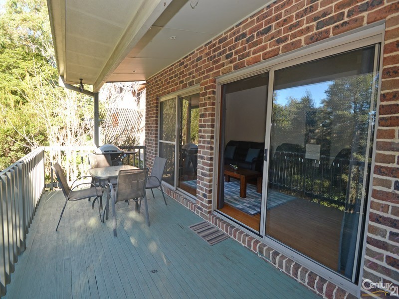 82 Huntley Grange Rd, Springwood NSW 2777