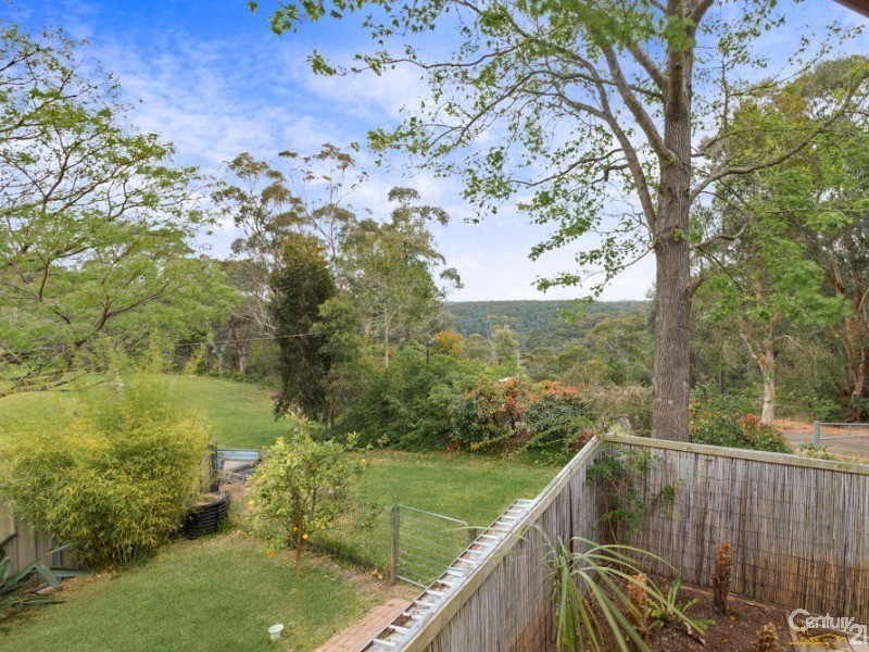 37 Bee Farm Rd, Springwood NSW 2777