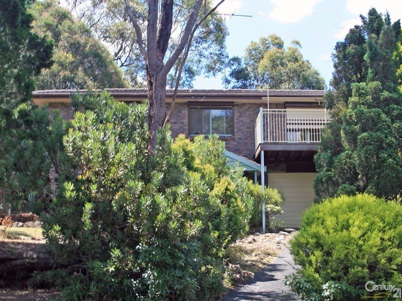 12 Perry Ave, Springwood NSW 2777