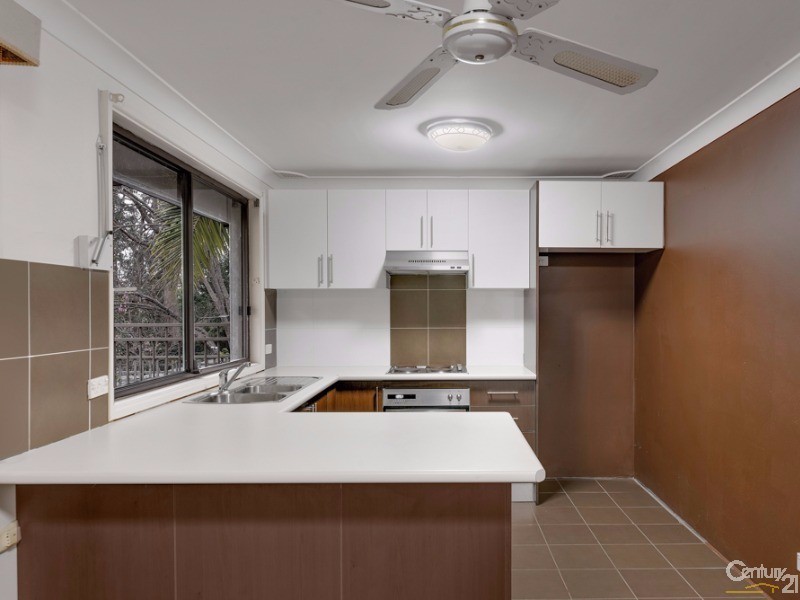 12 Perry Ave, Springwood NSW 2777