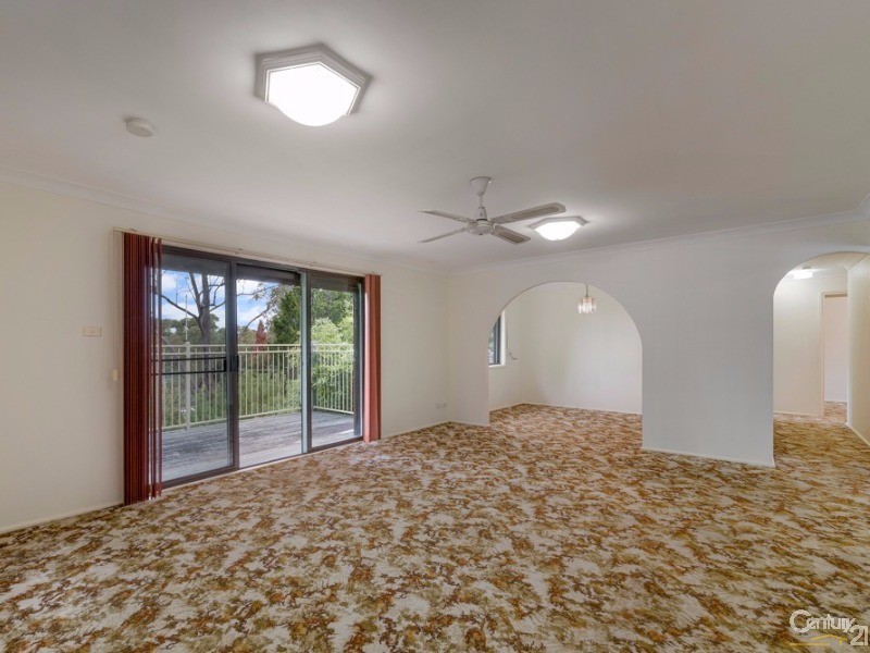 12 Perry Ave, Springwood NSW 2777