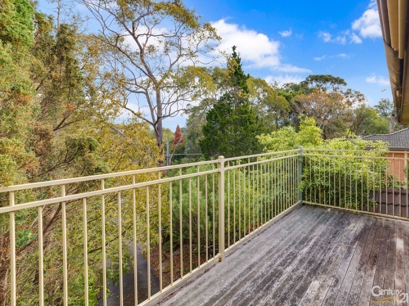 12 Perry Ave, Springwood NSW 2777