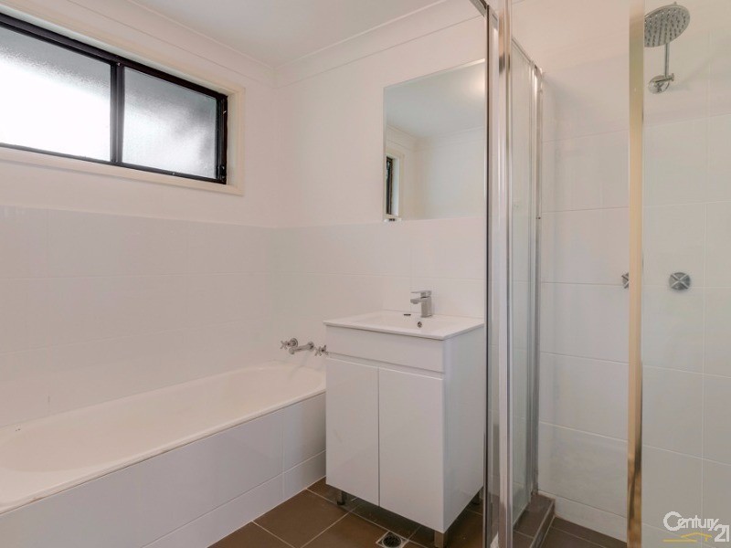 12 Perry Ave, Springwood NSW 2777