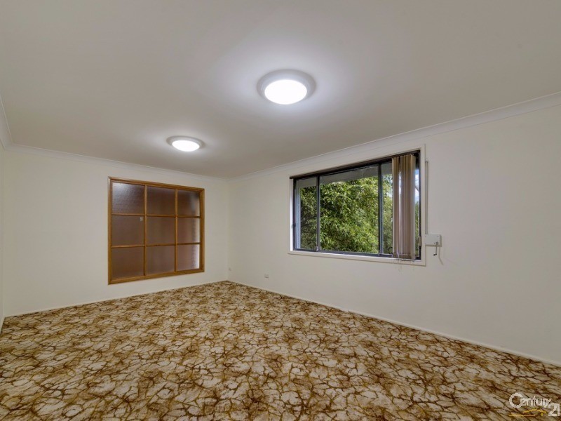 12 Perry Ave, Springwood NSW 2777