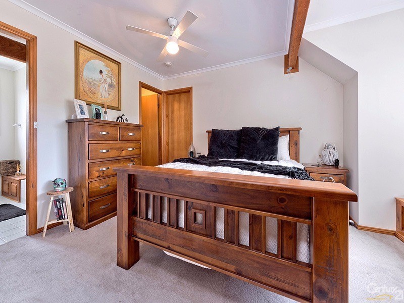 49 Fern Ave, Hazelbrook NSW 2779