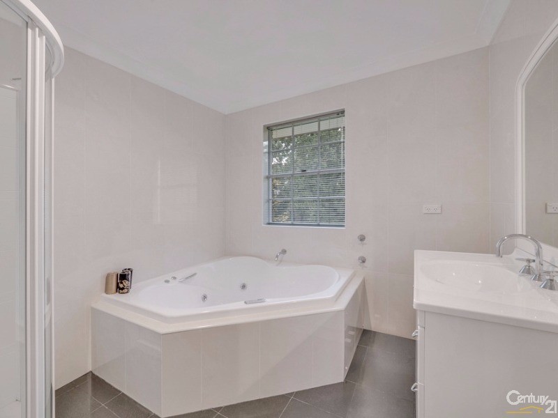 165 Chapman Parade, Faulconbridge NSW 2776