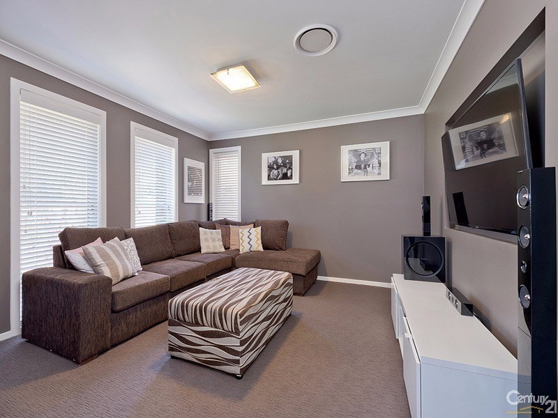 16 Roberts Rd, Lawson NSW 2783