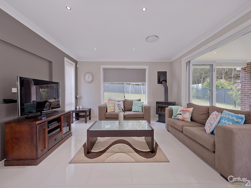 16 Roberts Rd, Lawson NSW 2783