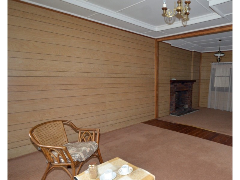 45 Raymond Rd, Springwood NSW 2777