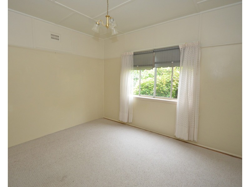 45 Raymond Rd, Springwood NSW 2777