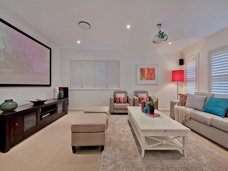 17 Meeks Crescent, Faulconbridge NSW 2776