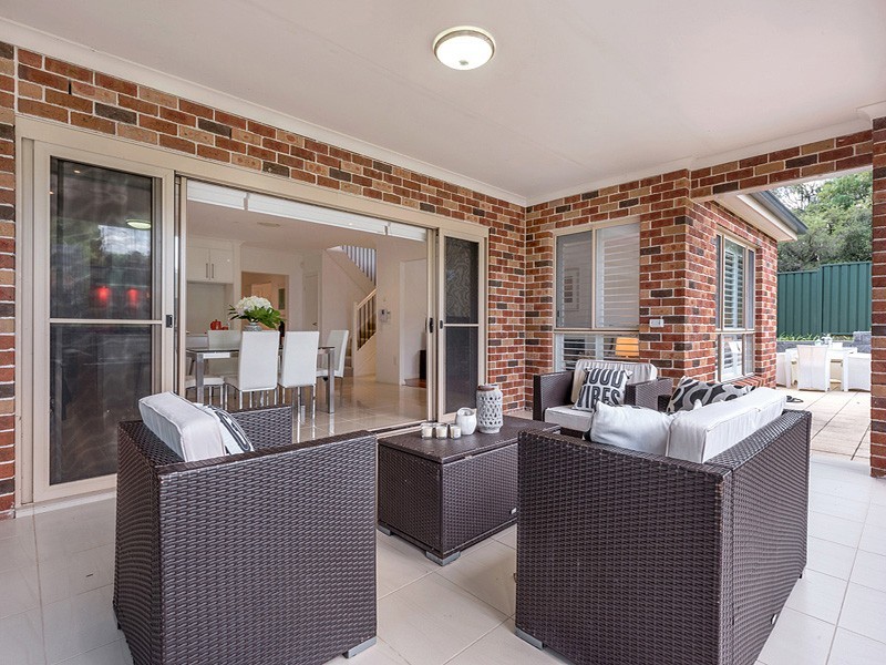 17 Meeks Crescent, Faulconbridge NSW 2776