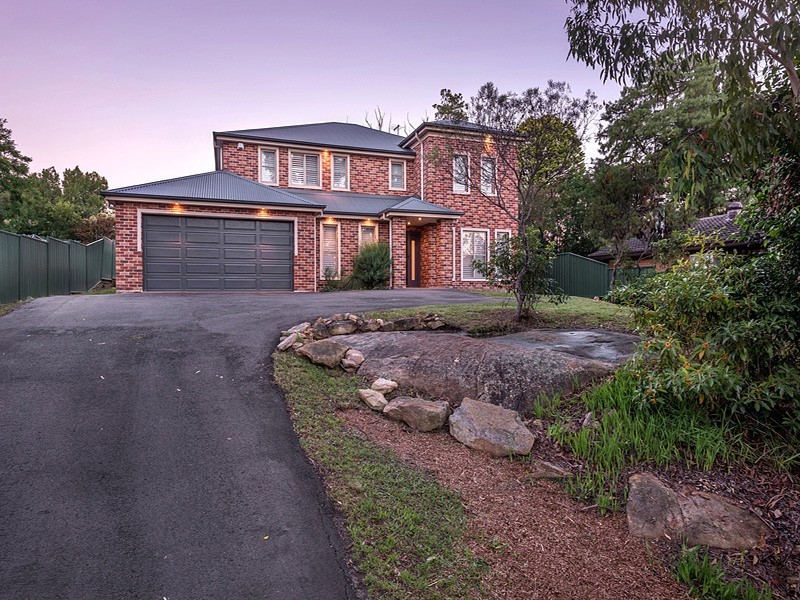 17 Meeks Crescent, Faulconbridge NSW 2776