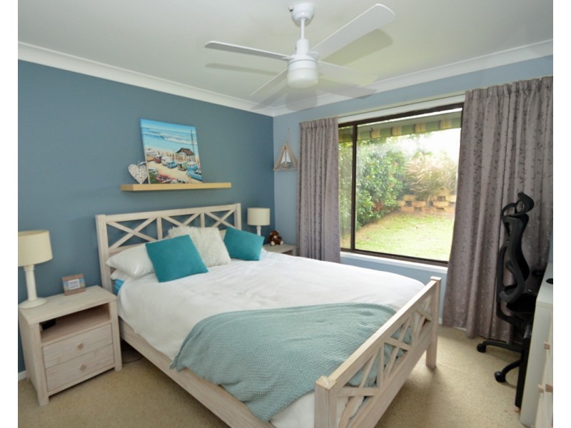 17 Booker Rd, Hawkesbury Heights NSW 2777