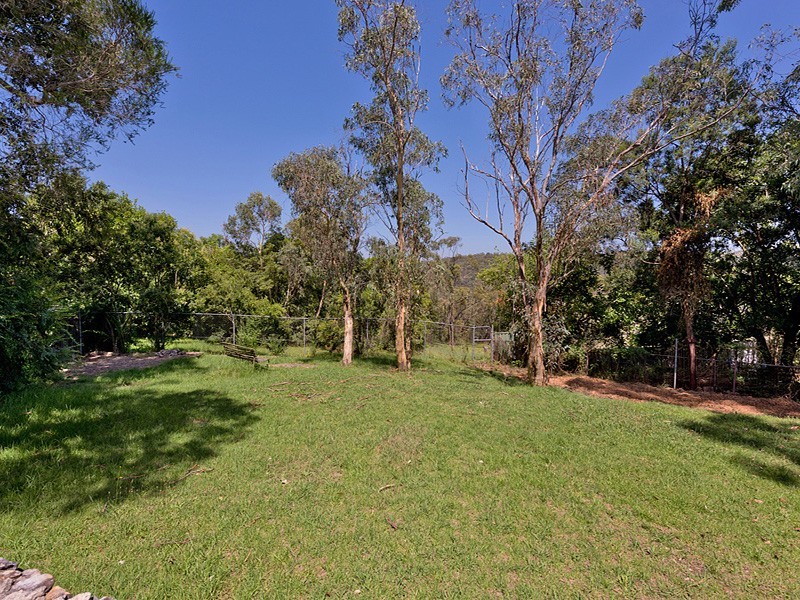 10 Jeffs Rd, Faulconbridge NSW 2776