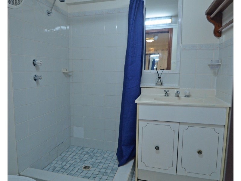 3a Roberts Pde, Hawkesbury Heights NSW 2777