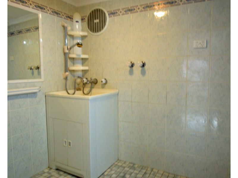 3a Roberts Pde, Hawkesbury Heights NSW 2777