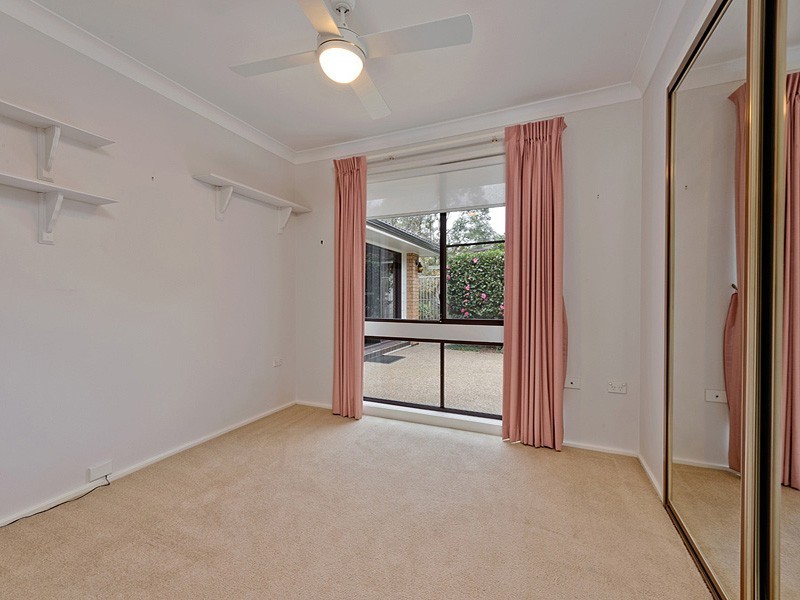 16  Farm Rd, Springwood NSW 2777