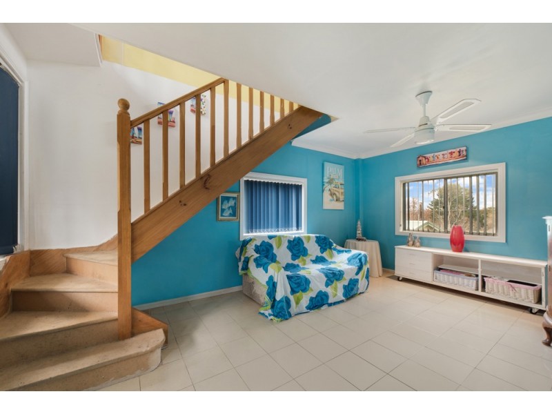 37 Bedford Rd, Woodford NSW 2778