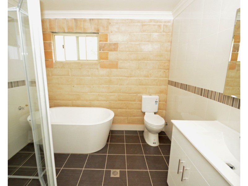 1/128 Burns Rd Springwood, Springwood NSW 2777