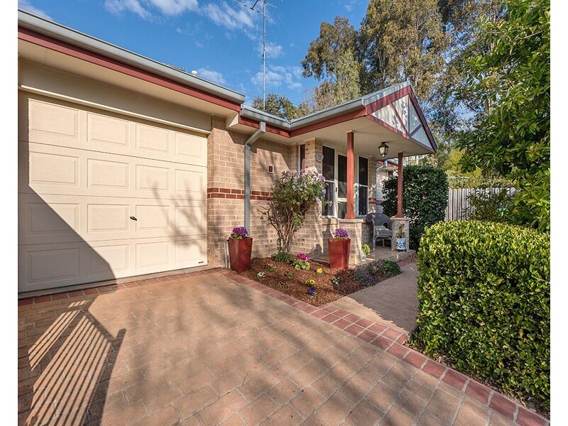 8/1-5 Bland Road, Springwood NSW 2777