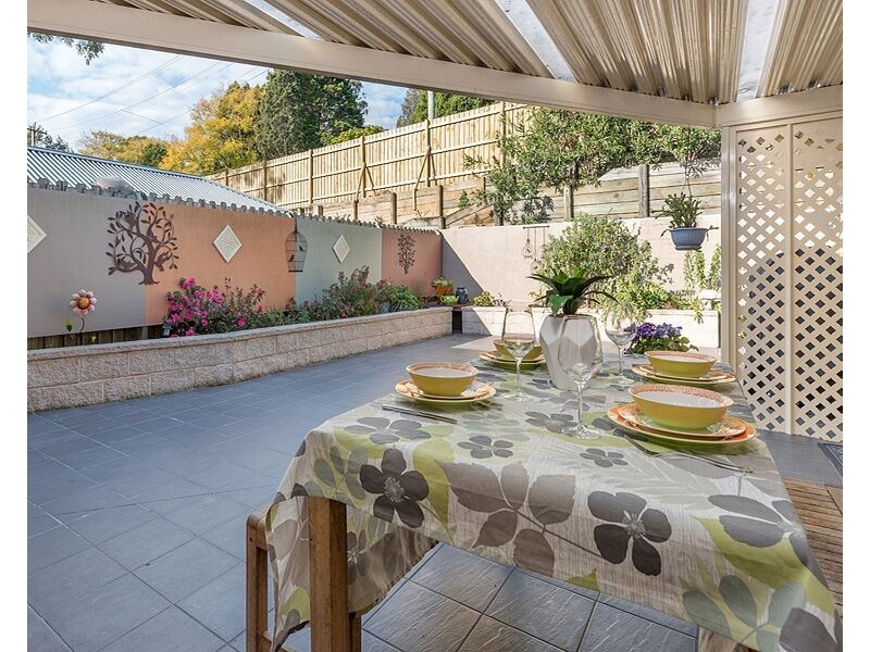 8/1-5 Bland Road, Springwood NSW 2777