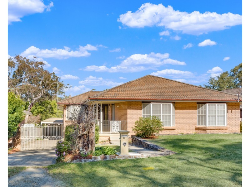 43 Perry Avenue, Springwood NSW 2777