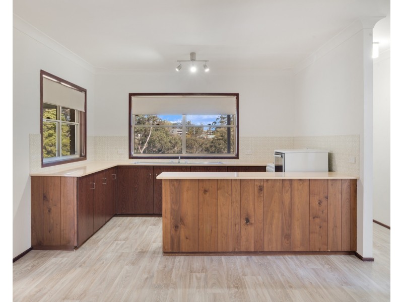 43 Perry Avenue, Springwood NSW 2777