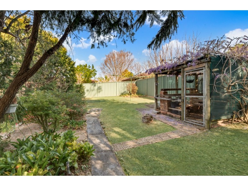 17 Lalor Drive, Springwood NSW 2777