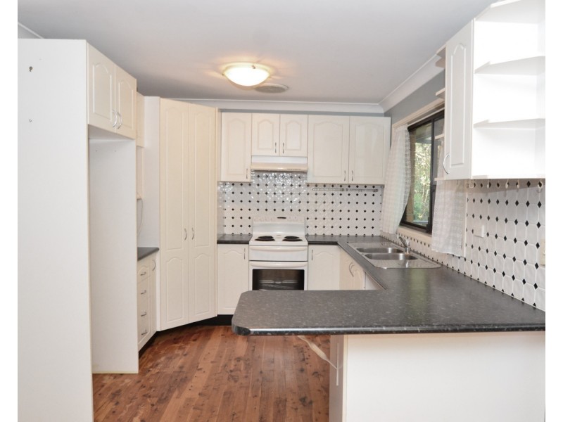 6 Kent St, Winmalee NSW 2777