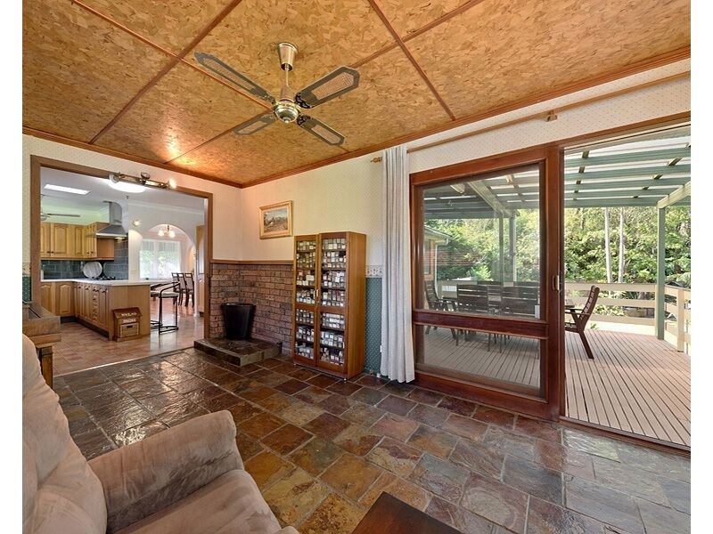 2 Picnic Glen, Springwood NSW 2777